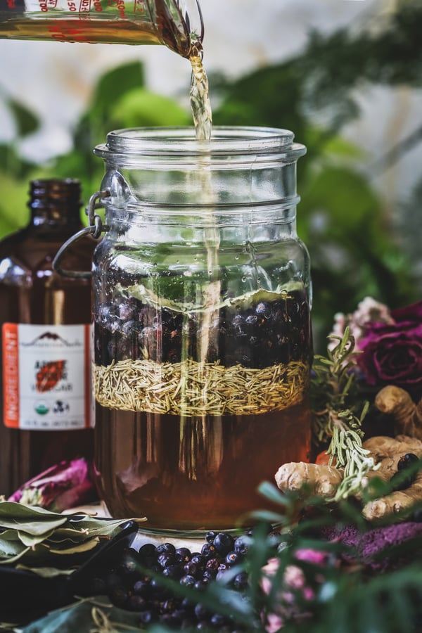 Herbal Bath Vinegar with Juniper & Rosemary